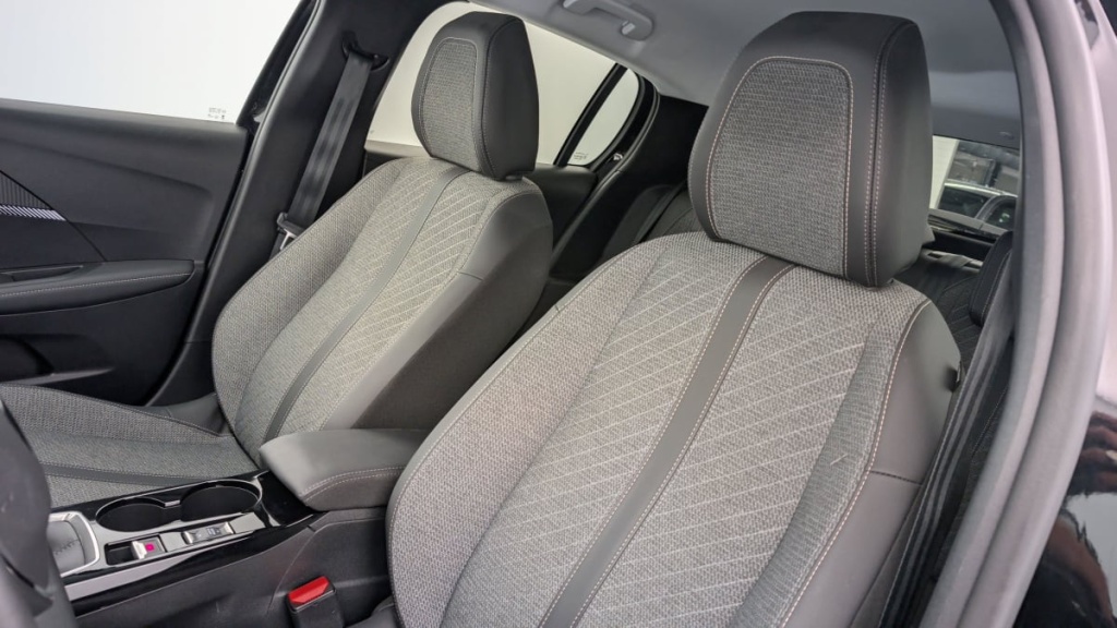 PEUGEOT 208 PureTech 100 S S BVM6 Allure - ref: 1-337975 - Photo 16