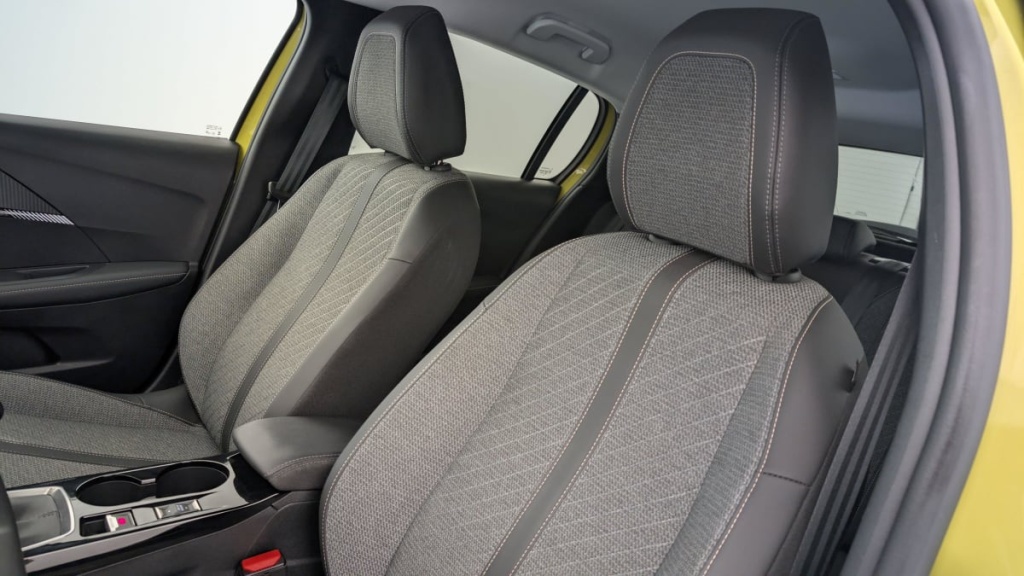 PEUGEOT 208 PureTech 100 S S BVM6 Allure - ref: 1-338082 - Photo 16