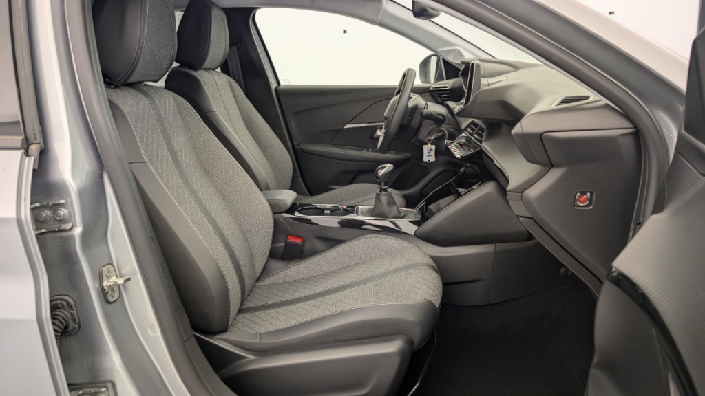 PEUGEOT 208 PureTech 100 S S BVM6 Allure - ref: 1-338132 - Photo 9