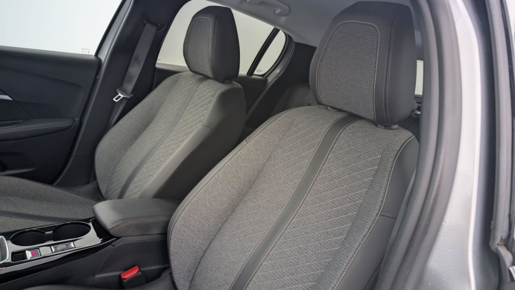 PEUGEOT 208 PureTech 100 S S BVM6 Allure - ref: 1-338253 - Photo 16