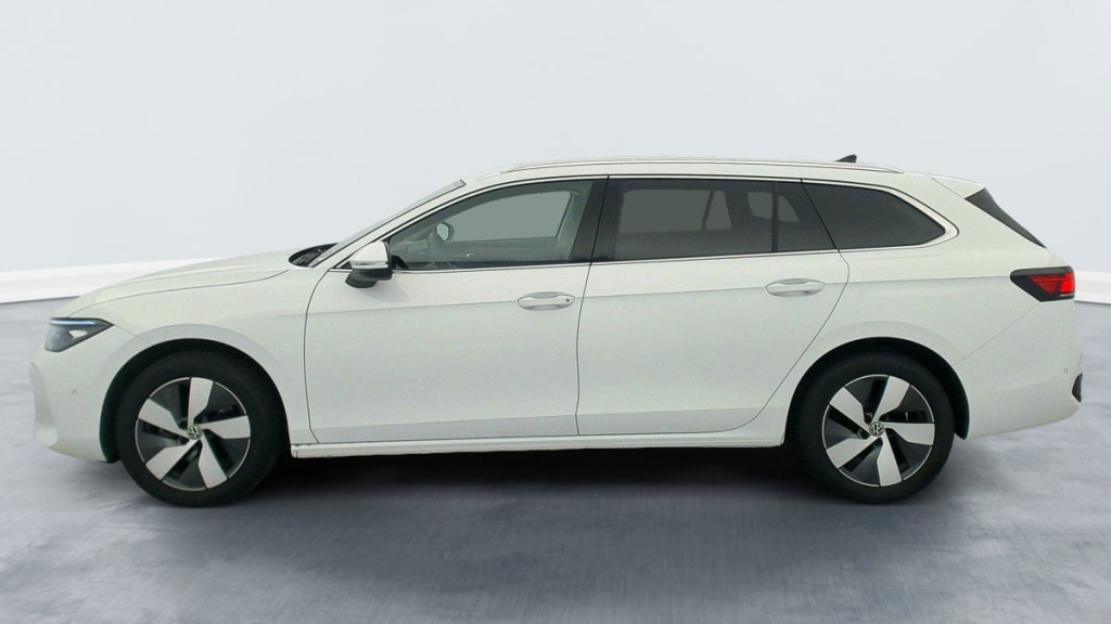 VOLKSWAGEN Passat SW Nouvelle 1.5 ETSI OPF 150 DSG7 LIFE PLUS - ref: 1-338543 - Photo 4