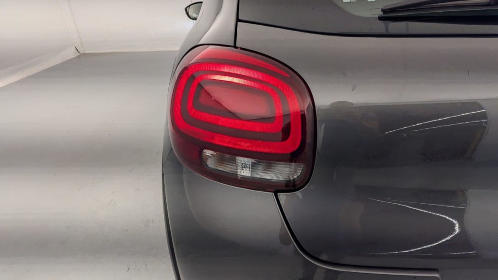 CITROEN C3 PureTech 110 BVM6 Plus - ref: 1-339119 - Photo 17