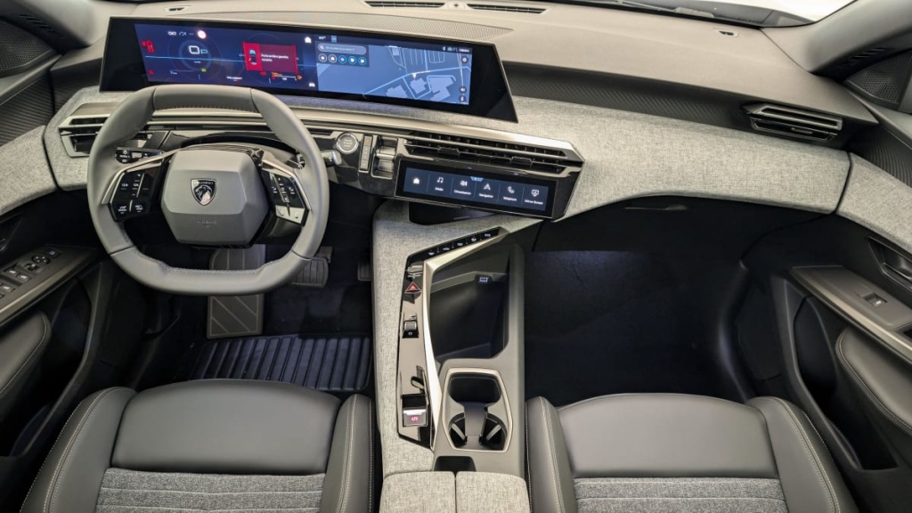 PEUGEOT 3008 Hybrid 145 e-DCS6 Allure - ref: 1-339267 - Photo 13