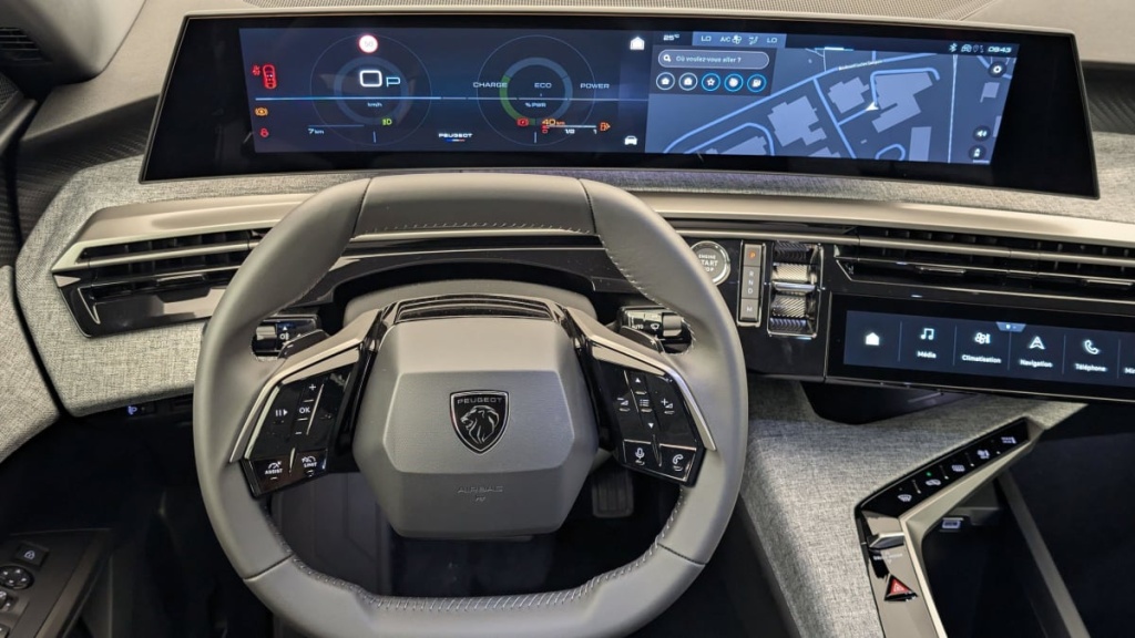 PEUGEOT 3008 Hybrid 145 e-DCS6 Allure - ref: 1-339286 - Photo 14