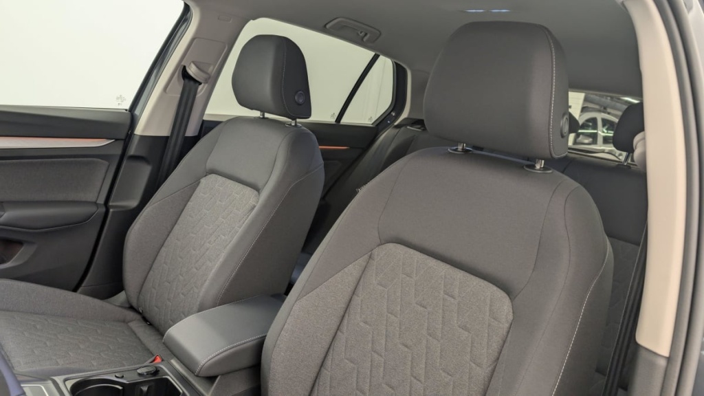 VOLKSWAGEN Golf 1.5 ETSI EVO2 150 DSG7 LIFE PLUS - ref: 1-339387 - Photo 16