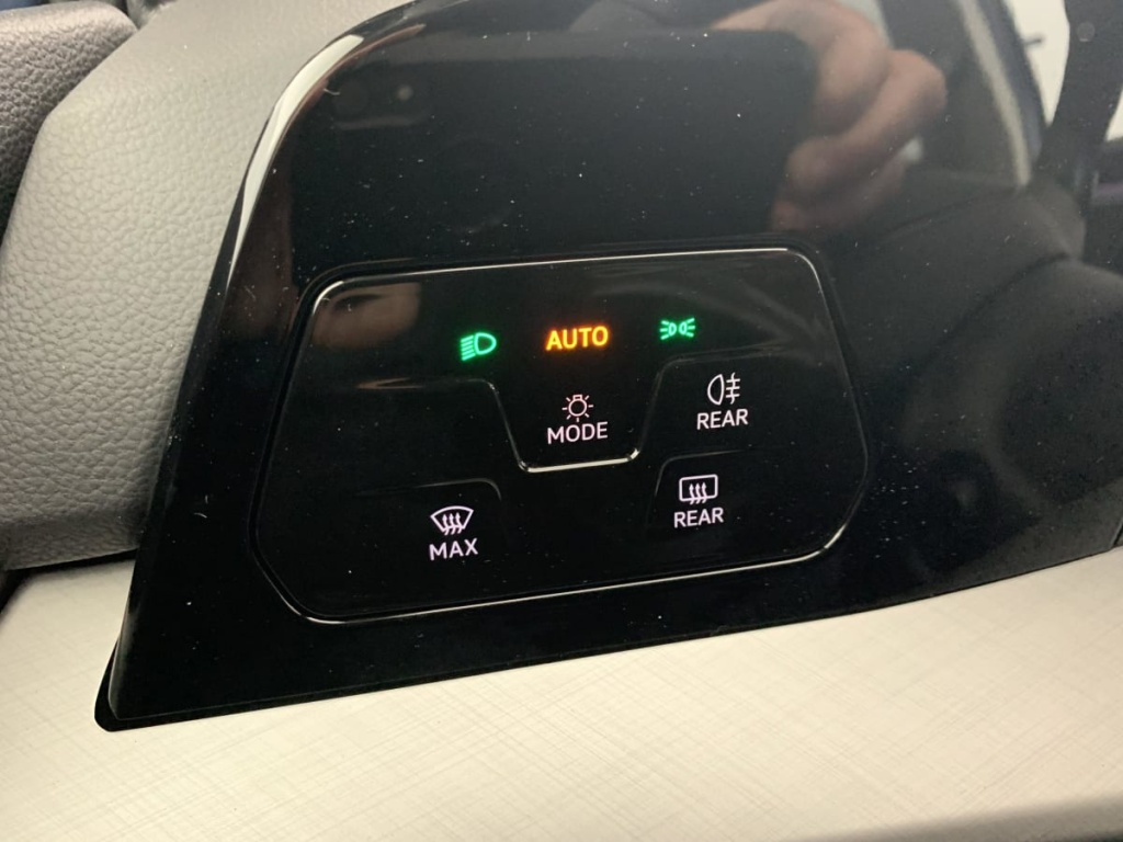 VOLKSWAGEN Golf 1.5 ETSI EVO2 150 DSG7 LIFE PLUS - ref: 1-339410 - Photo 19