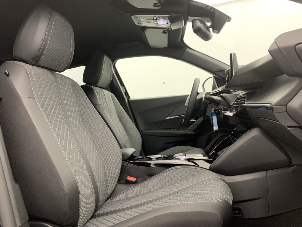 PEUGEOT 2008 NOUVEAU HYBRID 145 E-DCS6 ALLURE - ref: 1-339878 - Photo 9