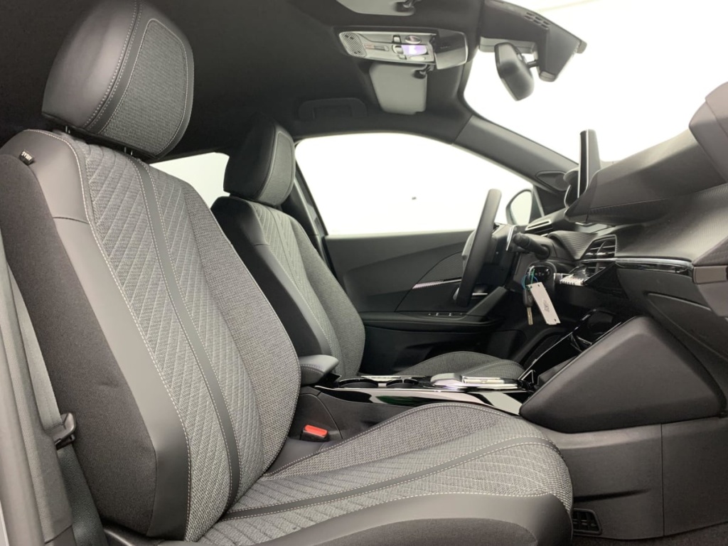 PEUGEOT 2008 NOUVEAU HYBRID 145 E-DCS6 ALLURE - ref: 1-339893 - Photo 9