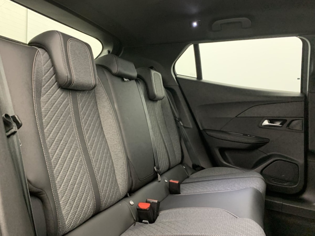 PEUGEOT 2008 HYBRID 145 E-DCS6 ALLURE - ref: 1-340236 - Photo 10