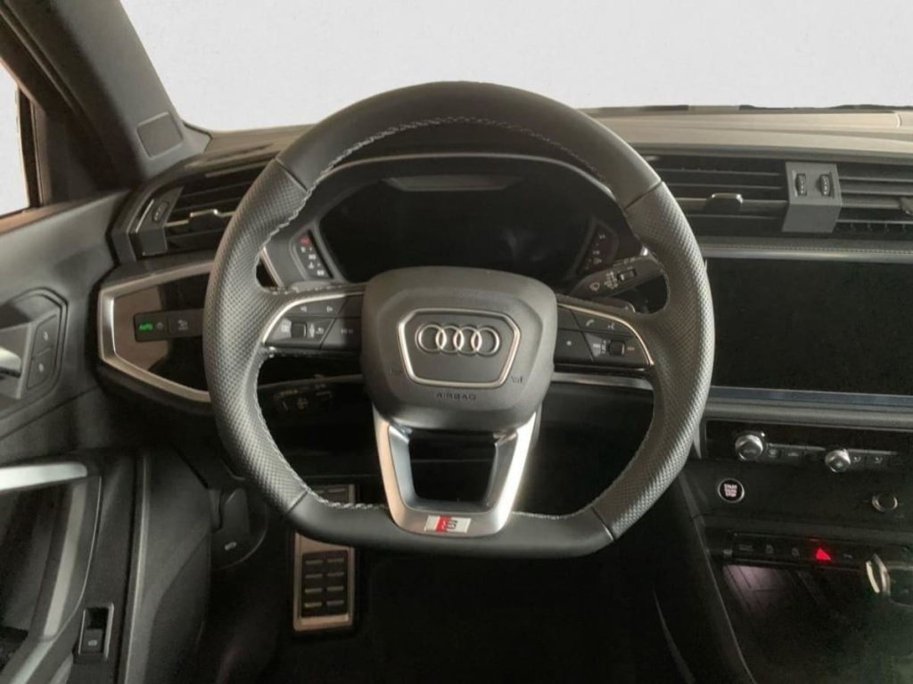 AUDI Q3 35 TDI 150 CH S TRONIC 7 S LINE - ref: 1-340245 - Photo 8
