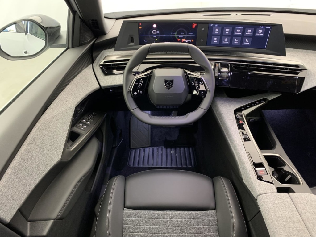 PEUGEOT 3008 Hybrid 145 e-DCS6 Allure - ref: 1-340416 - Photo 13