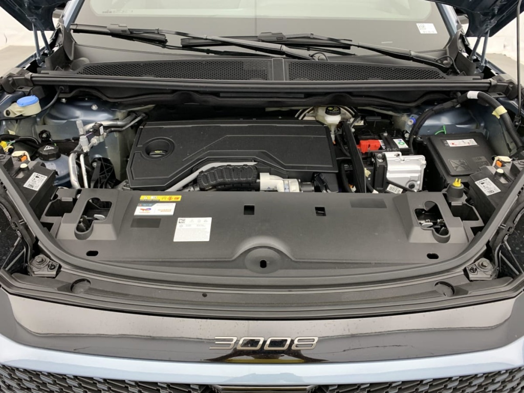 PEUGEOT 3008 Hybrid 145 e-DCS6 Allure - ref: 1-340421 - Photo 16