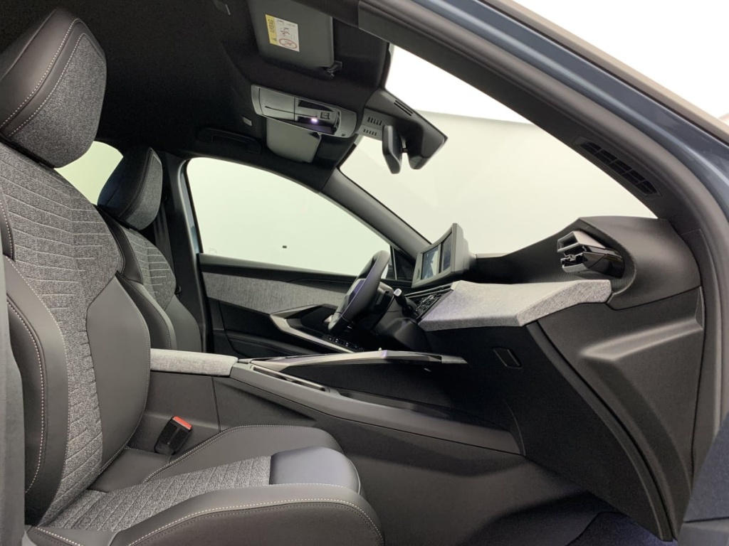 PEUGEOT 3008 Hybrid 145 e-DCS6 Allure - ref: 1-340421 - Photo 9