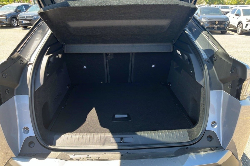 PEUGEOT 3008 Hybrid 145 e-DCS6 Allure - ref: 1-340438 - Photo 11