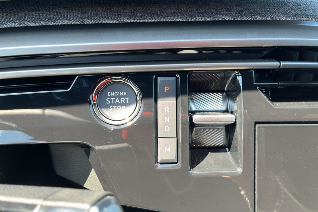 PEUGEOT 3008 Hybrid 145 e-DCS6 Allure - ref: 1-340438 - Photo 16