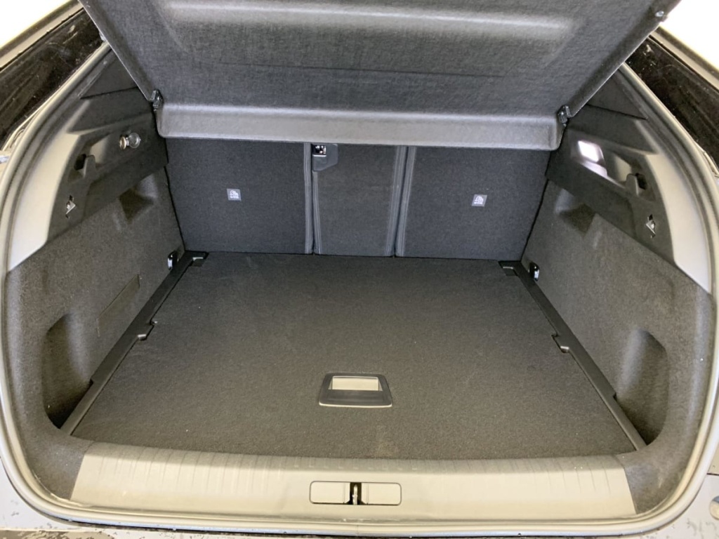 PEUGEOT 3008 Hybrid 145 e-DCS6 Allure - ref: 1-340450 - Photo 11
