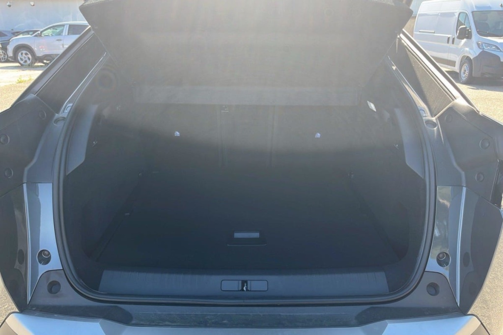 PEUGEOT 3008 Hybrid 145 e-DCS6 Allure - ref: 1-340483 - Photo 11