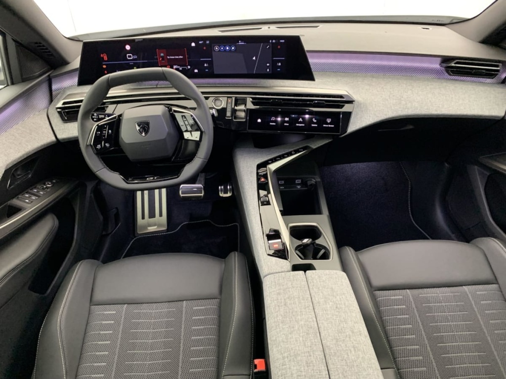 PEUGEOT 3008 Hybrid 145 e-DCS6 GT - ref: 1-340555 - Photo 14