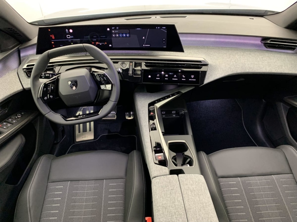 PEUGEOT 3008 Hybrid 145 e-DCS6 GT - ref: 1-340561 - Photo 14