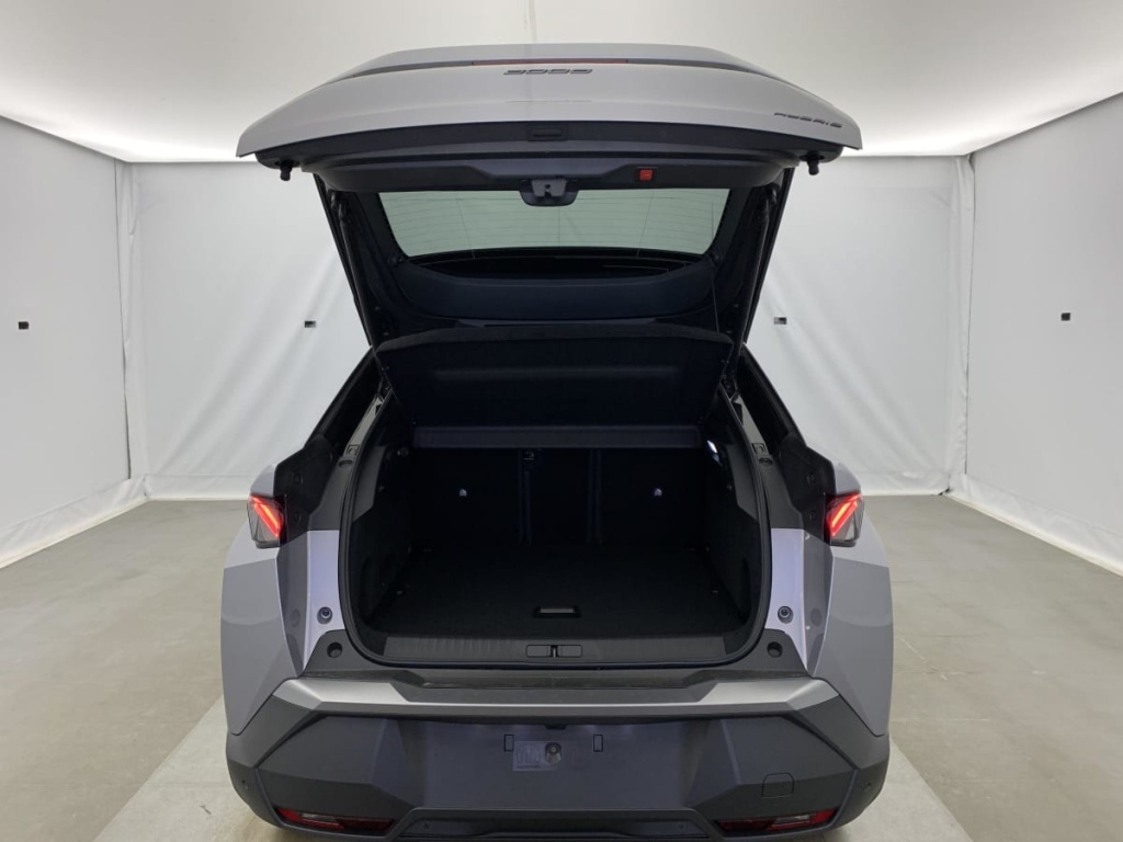 PEUGEOT 3008 Hybrid 145 e-DCS6 GT - ref: 1-340571 - Photo 11
