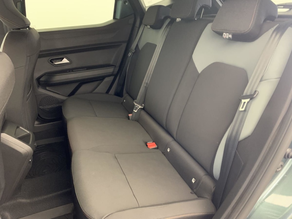 DACIA DUSTER TCe 130 4x4 Extreme - ref: 1-340727 - Photo 17