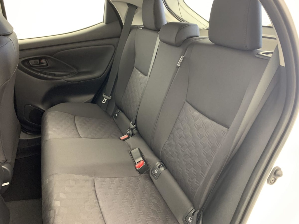 TOYOTA YARIS HYBRIDE 116h Dynamic - ref: 1-341069 - Photo 17
