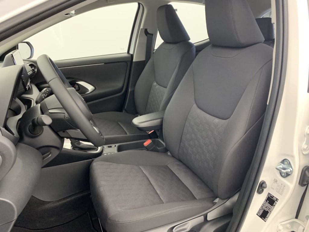 TOYOTA YARIS HYBRIDE 116h Dynamic - ref: 1-341069 - Photo 18