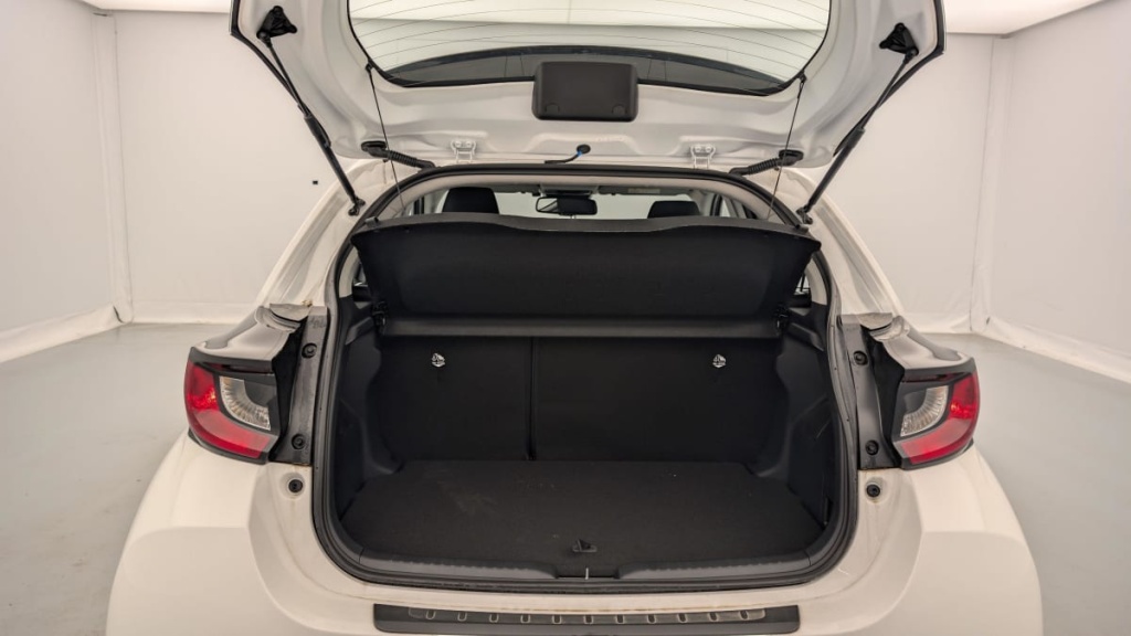 TOYOTA YARIS HYBRIDE 116h Dynamic - ref: 1-341101 - Photo 11
