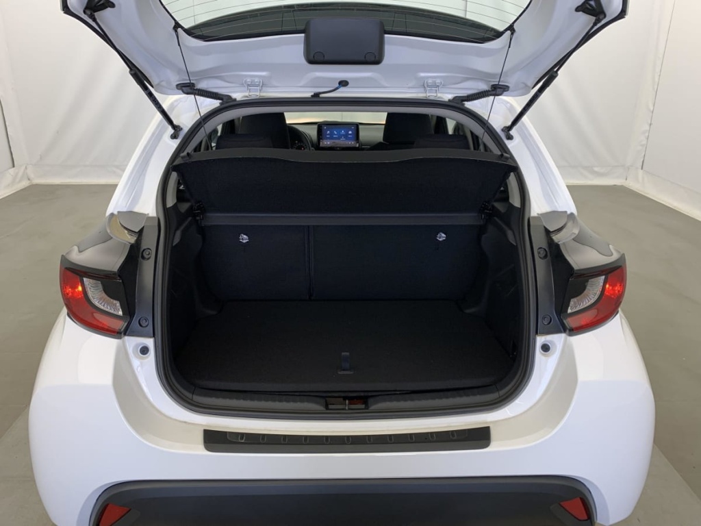 TOYOTA Yaris 116h Dynamic - ref: 1-341115 - Photo 11