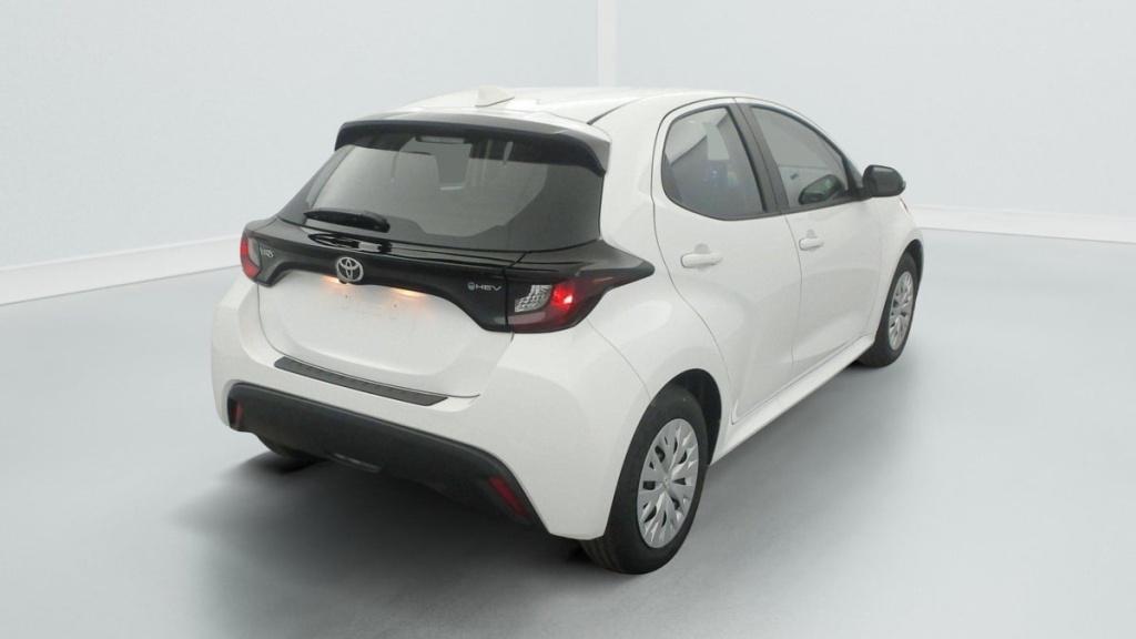 TOYOTA Yaris 116h Dynamic - ref: 1-341126 - Photo 7