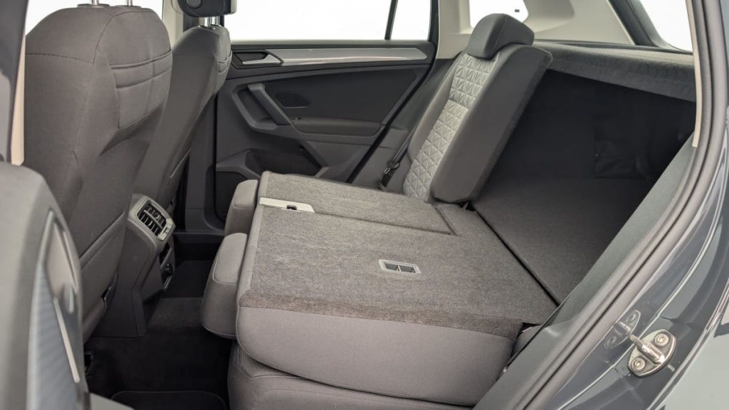 VOLKSWAGEN TIGUAN 1.4 EHYBRID 245CH DSG6 LIFE - ref: 1-341538 - Photo 12