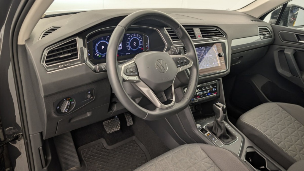 VOLKSWAGEN TIGUAN 1.4 EHYBRID 245CH DSG6 LIFE - ref: 1-341538 - Photo 15