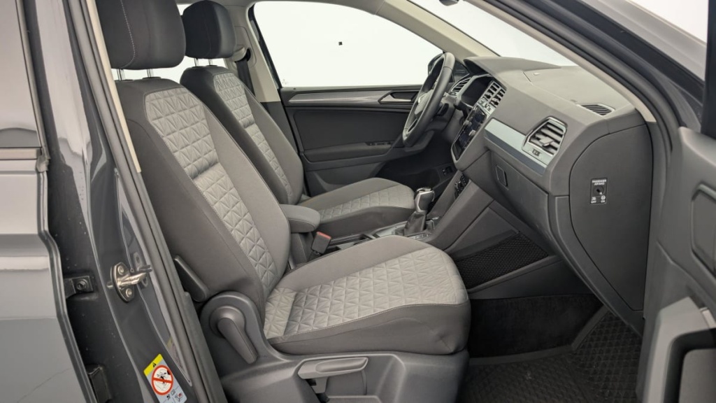 VOLKSWAGEN TIGUAN 1.4 EHYBRID 245CH DSG6 LIFE - ref: 1-341538 - Photo 9