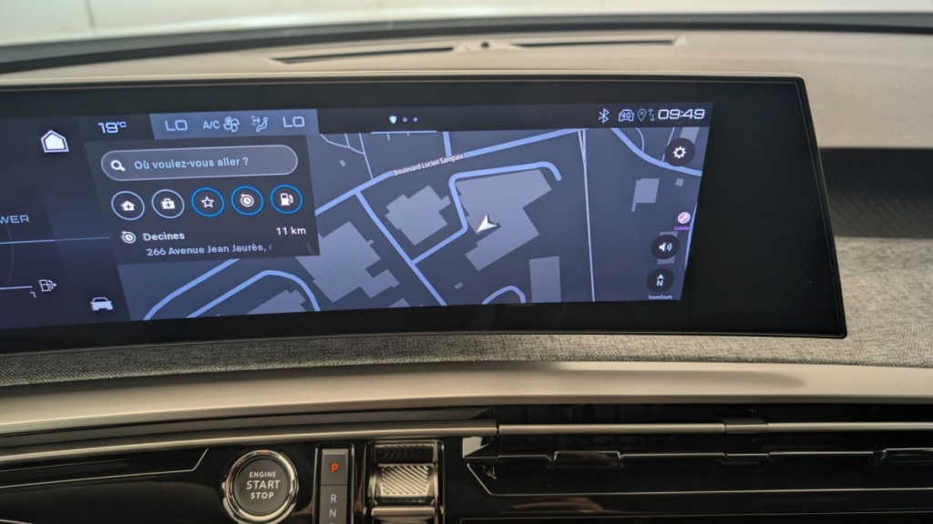 PEUGEOT 3008 HYBRID 136 E-DCS6 ALLURE - ref: 1-341717 - Photo 17