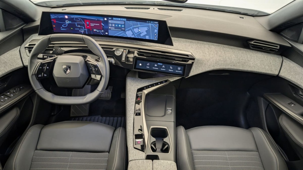 PEUGEOT 3008 HYBRID 136 E-DCS6 ALLURE - ref: 1-341718 - Photo 13