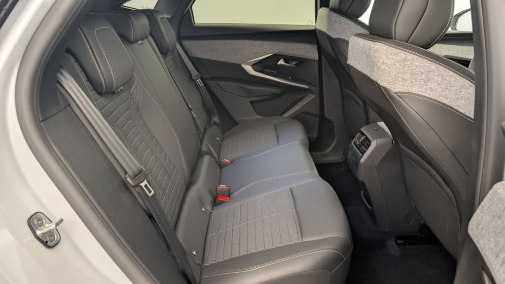 PEUGEOT 3008 HYBRID 136 E-DCS6 ALLURE - ref: 1-341722 - Photo 10