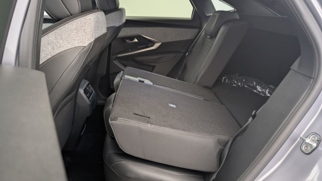 PEUGEOT 3008 HYBRID 136 E-DCS6 ALLURE - ref: 1-341727 - Photo 12