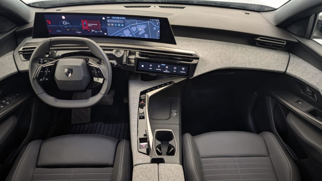 PEUGEOT 3008 HYBRID 136 E-DCS6 ALLURE - ref: 1-341727 - Photo 13