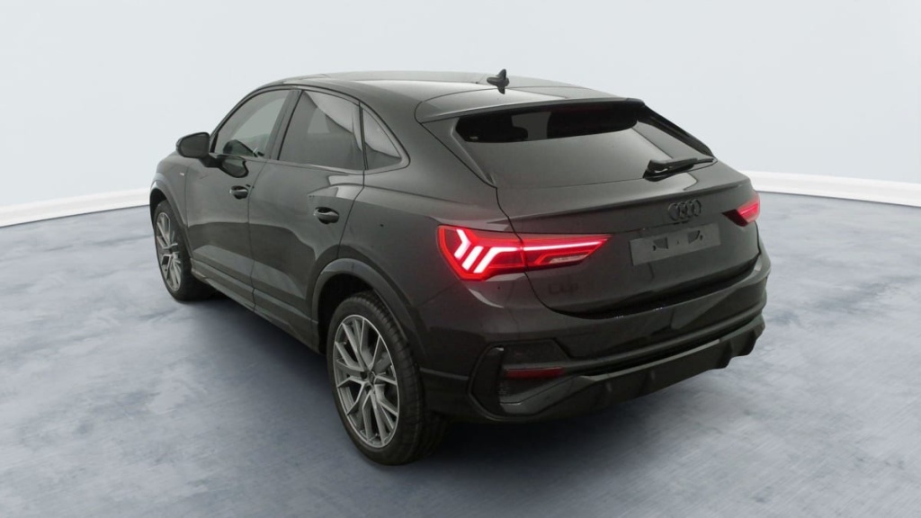 AUDI Q3 SPORTBACK 35 TDI 150 ch S tronic 7 Black Edition - ref: 1-341841 - Photo 5