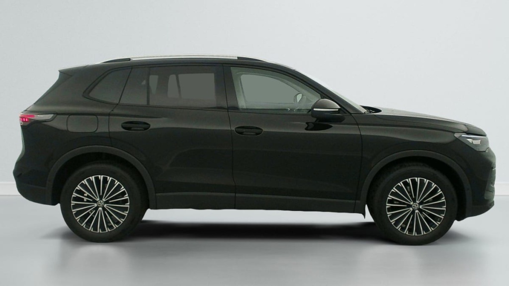 VOLKSWAGEN TIGUAN NOUVEAU 1.5 eTSI 150CV DSG7 LIFE PLUS - ref: 1-342280 - Photo 8