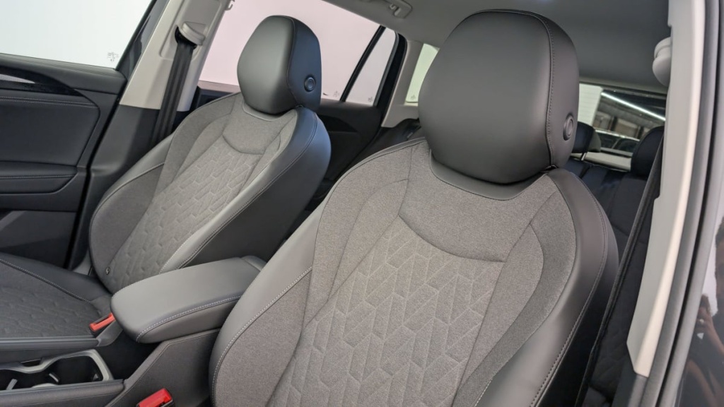 VOLKSWAGEN TIGUAN NOUVEAU 1.5 eTSI 150CV DSG7 LIFE PLUS - ref: 1-342286 - Photo 16
