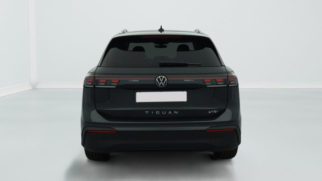 VOLKSWAGEN TIGUAN NOUVEAU 1.5 eTSI 150CV DSG7 LIFE PLUS - ref: 1-342286 - Photo 6