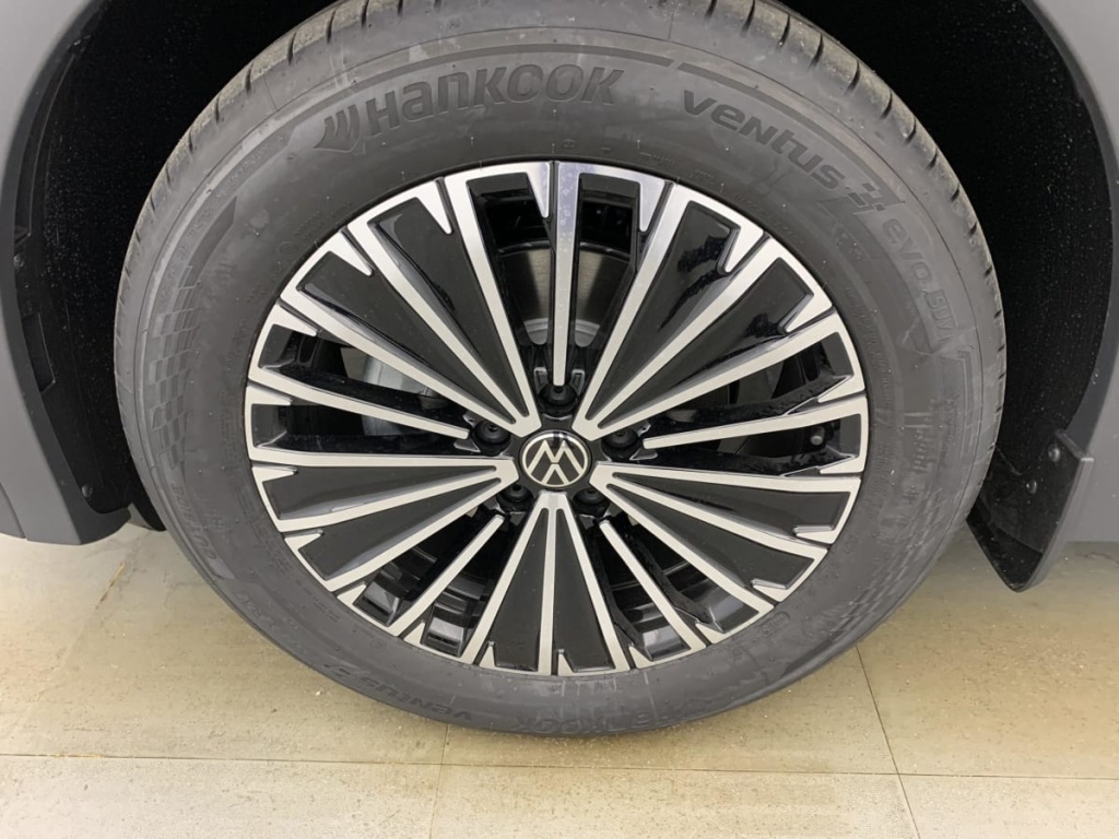 VOLKSWAGEN TIGUAN NOUVEAU 1.5 eTSI 150CV DSG7 LIFE PLUS - ref: 1-342292 - Photo 19