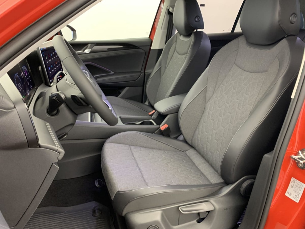 VOLKSWAGEN TIGUAN NOUVEAU 1.5 eTSI 150CV DSG7 LIFE PLUS - ref: 1-342294 - Photo 19