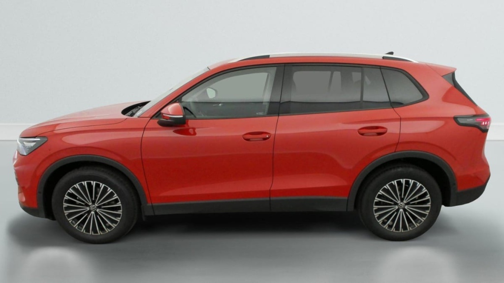 VOLKSWAGEN TIGUAN NOUVEAU 1.5 eTSI 150CV DSG7 LIFE PLUS - ref: 1-342294 - Photo 4