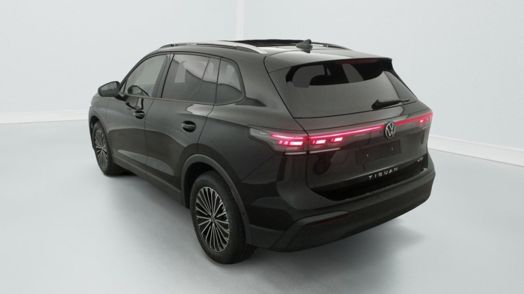 VOLKSWAGEN Tiguan 1.5 eTSI 150CV DSG7 LIFE PLUS - ref: 1-342319 - Photo 5