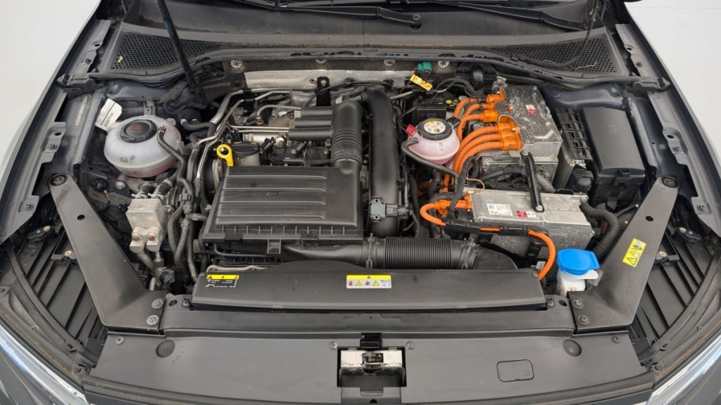VOLKSWAGEN PASSAT SW 1.4 TSI Hybride Rechargeable DSG6 GTE - ref: 1-342356 - Photo 19