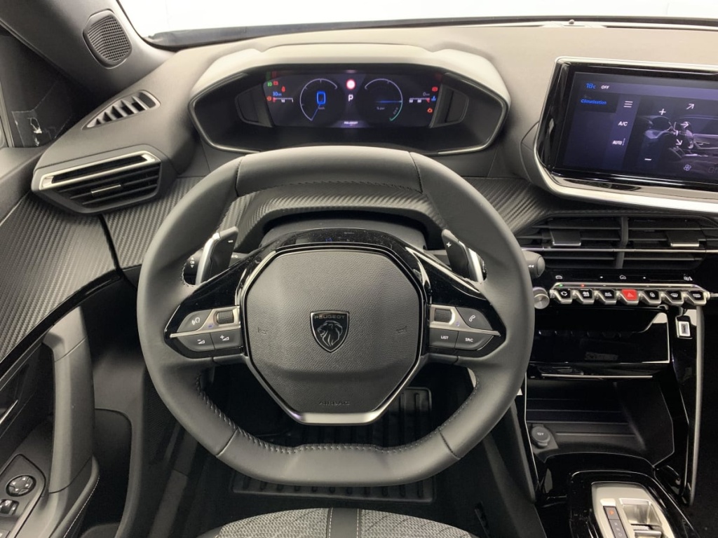 PEUGEOT 2008 Hybrid 145 e-DCS6 Allure - ref: 1-342682 - Photo 14