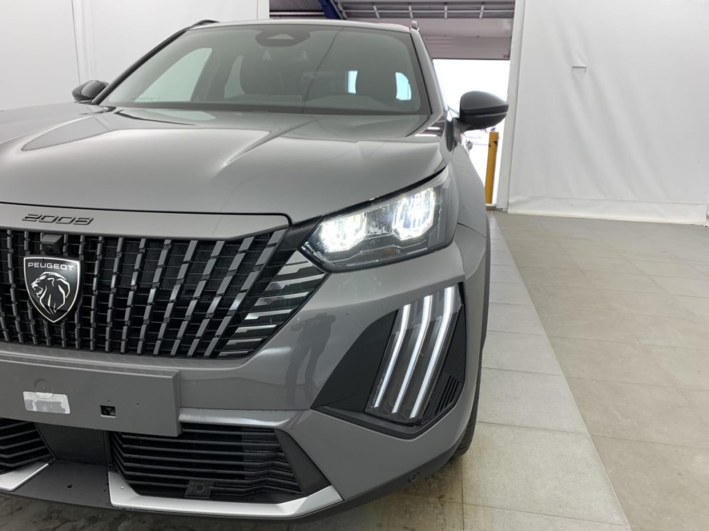 PEUGEOT 2008 Hybrid 145 e-DCS6 Allure - ref: 1-342694 - Photo 20