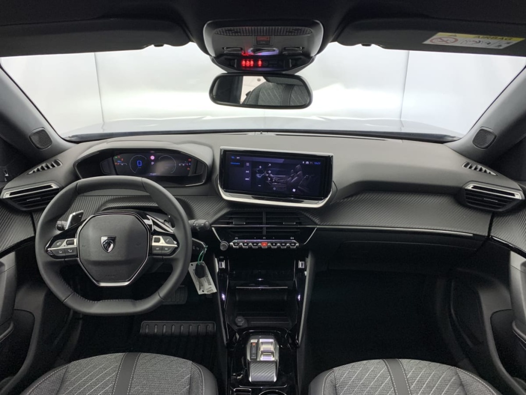 PEUGEOT 2008 Hybrid 145 e-DCS6 Allure - ref: 1-342711 - Photo 13